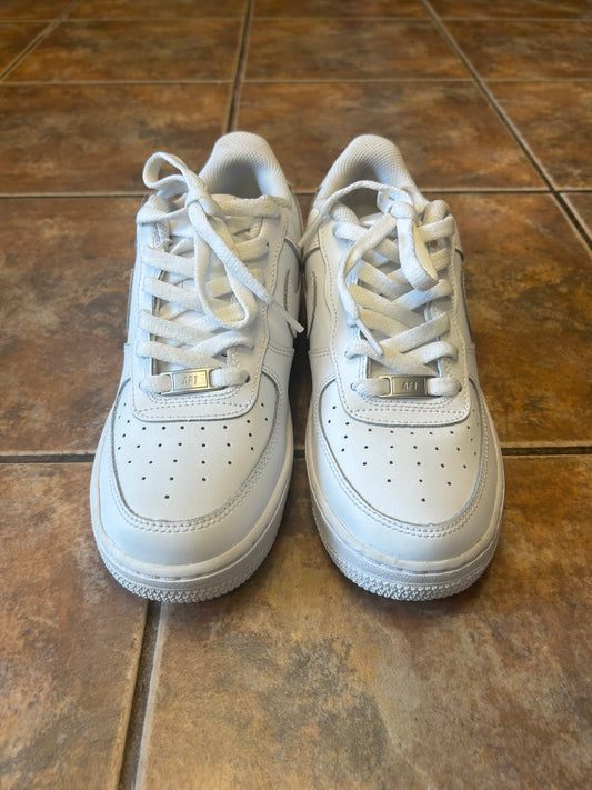 White Airforce 1’s